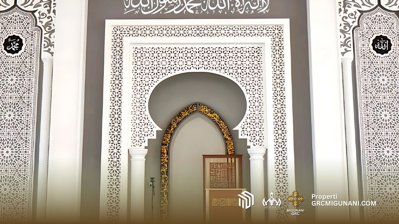 ornamen-grc-pada-mihrab-masjid-endan-andansih-purwakarta